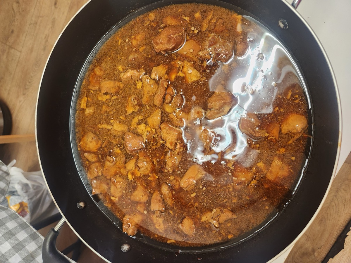 A pot of Korean braised chicken with potatoes